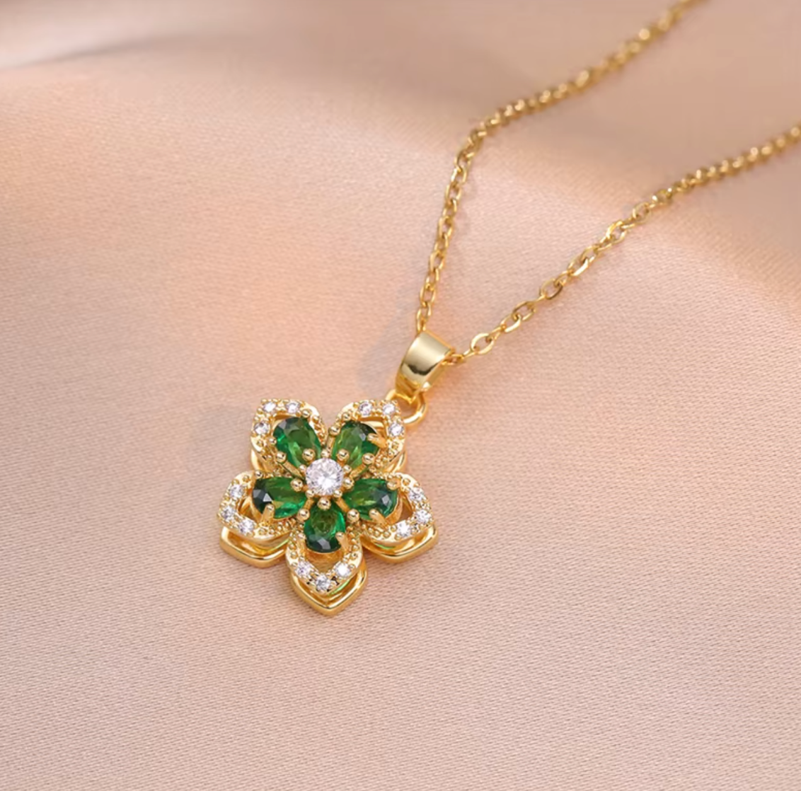 RosaCoeur Box - With WhirlLove Necklace